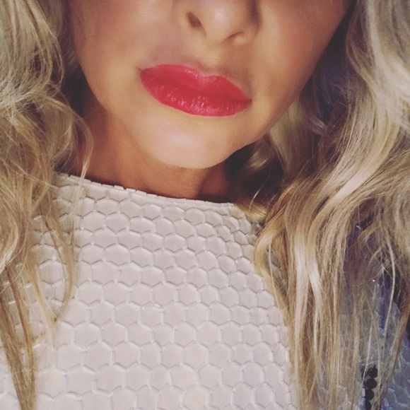 Meet your Posher Ambassador, Cherina - Picture 3 of 13